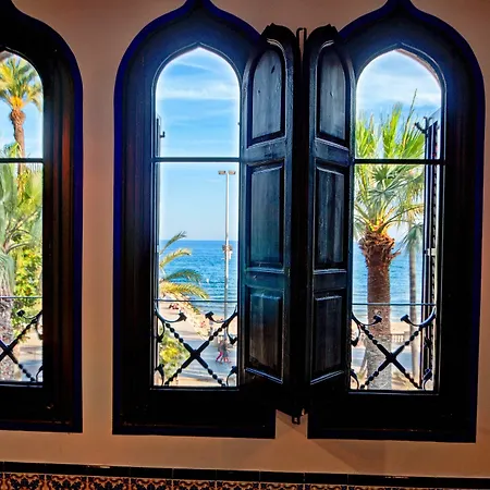Ventanas Sea Front Apartment Sitges