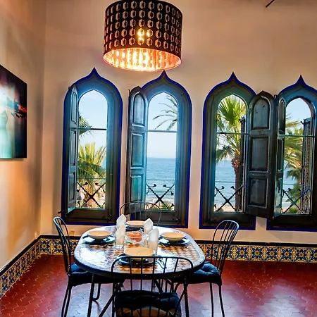 Apartment Ventanas Sea Front
